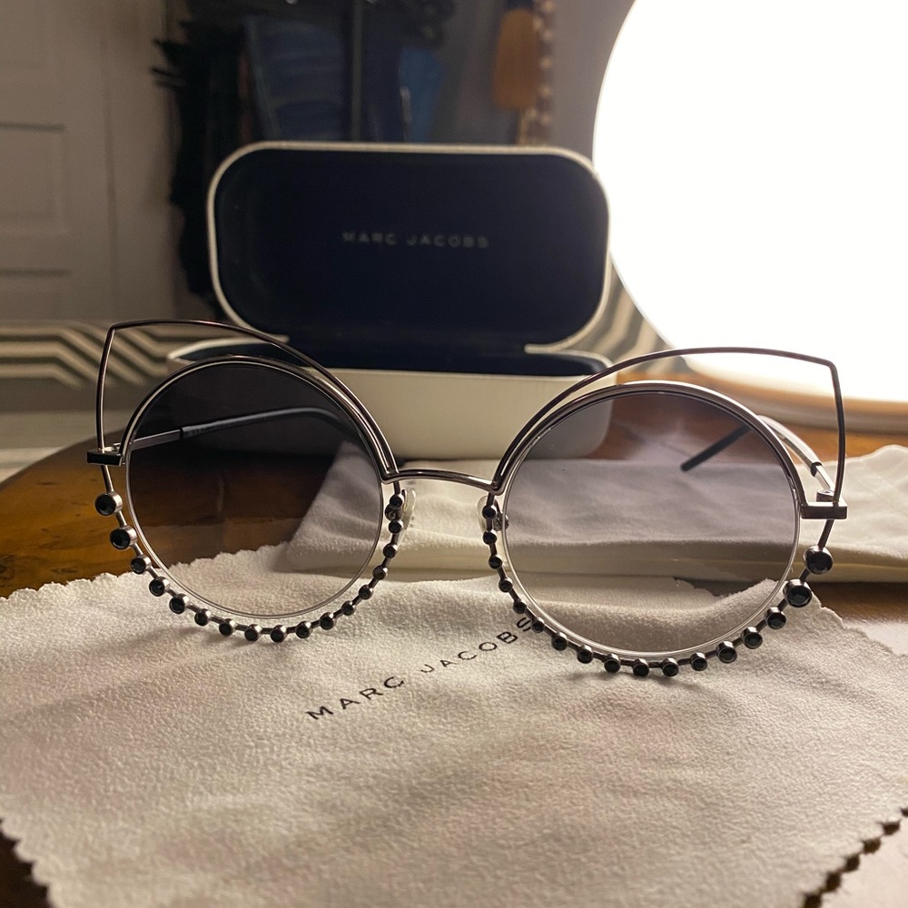 Marc Jacobs Cat Eye & Black Stones Sunglasses